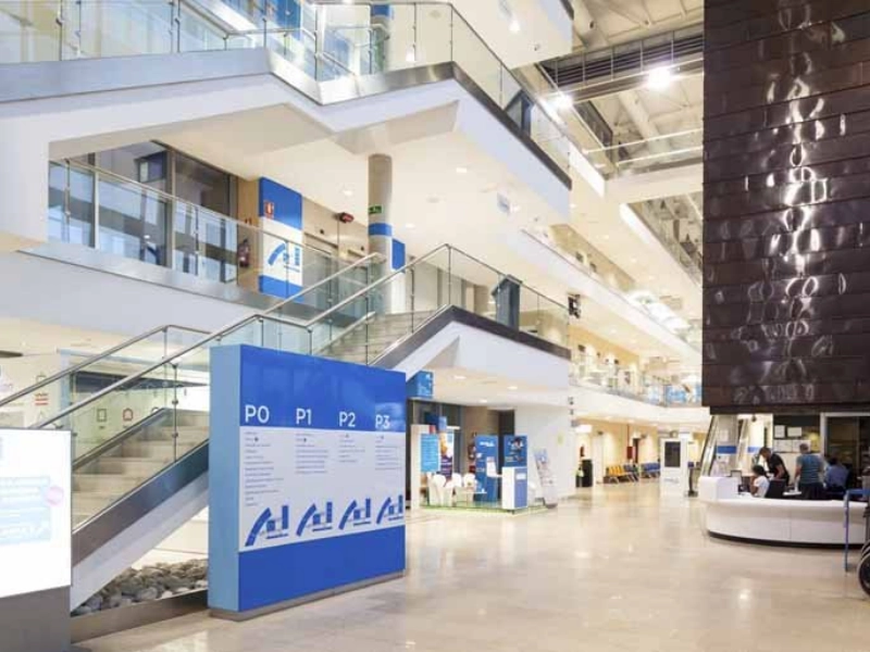 Reforma y adecuación de espacio retail por Proingest